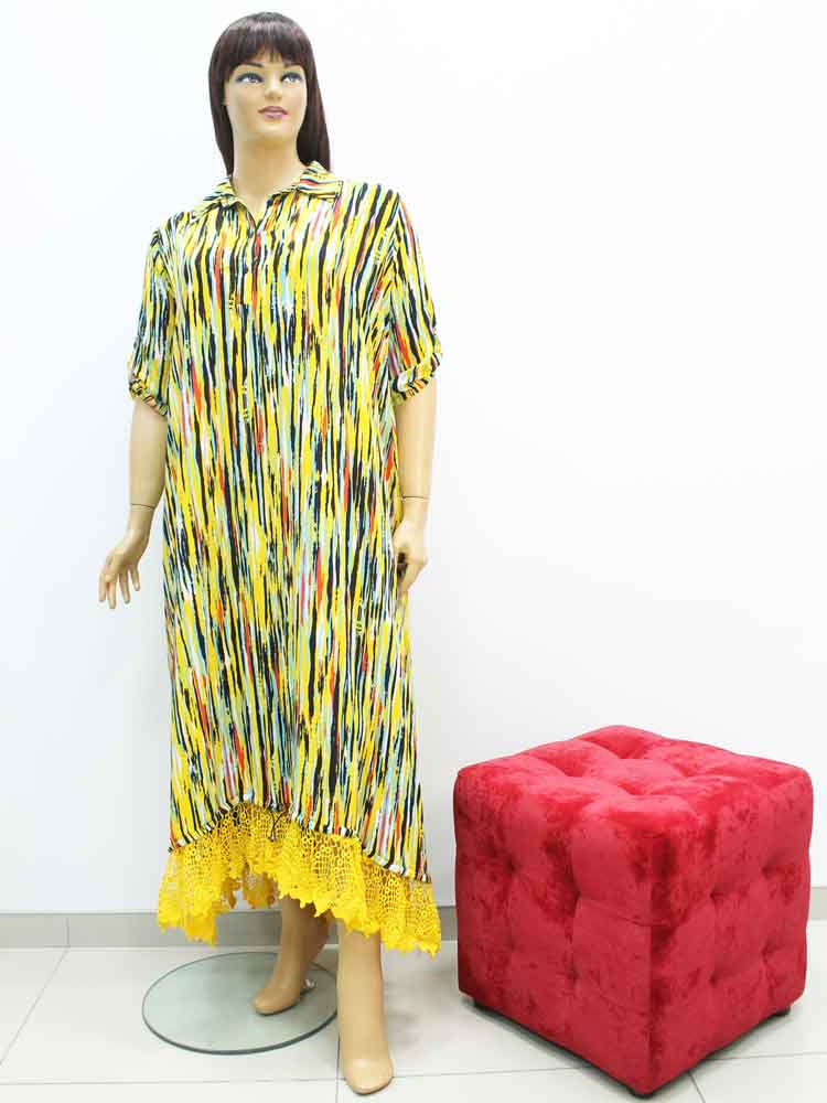 Платье-халат из вискозы с кружевной отделкой большого размера. Магазин «Пышная Дама», Харьков.
